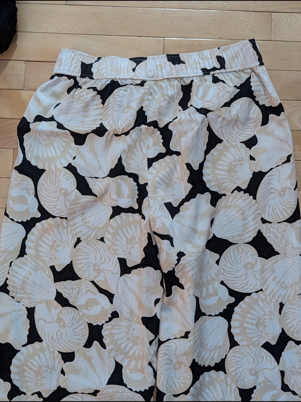 Jules & Leopold Shell-Pattern Wide Leg Pants - Picture 5 of 8